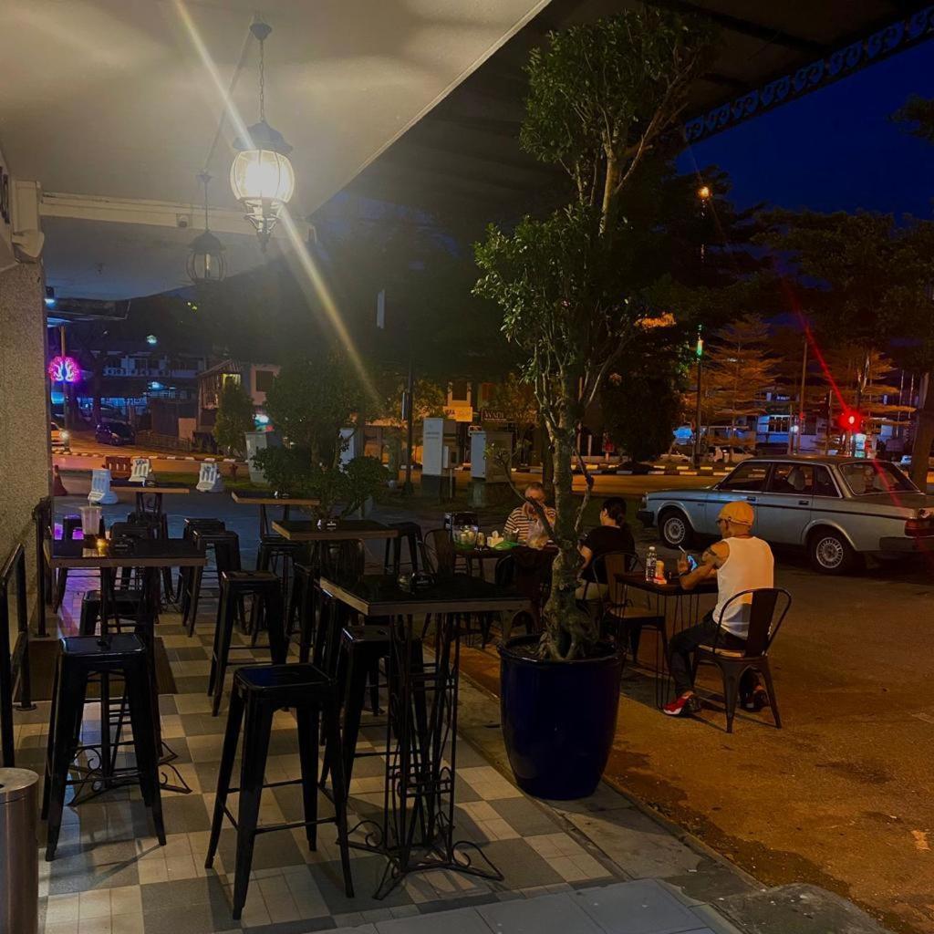 Fata Hotel By Project Borneo Kuching Exterior photo