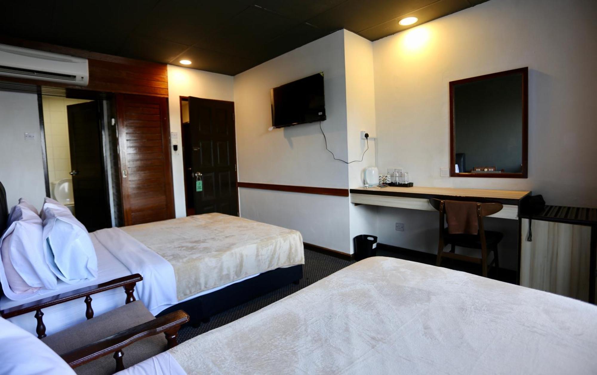 Fata Hotel By Project Borneo Kuching Exterior photo
