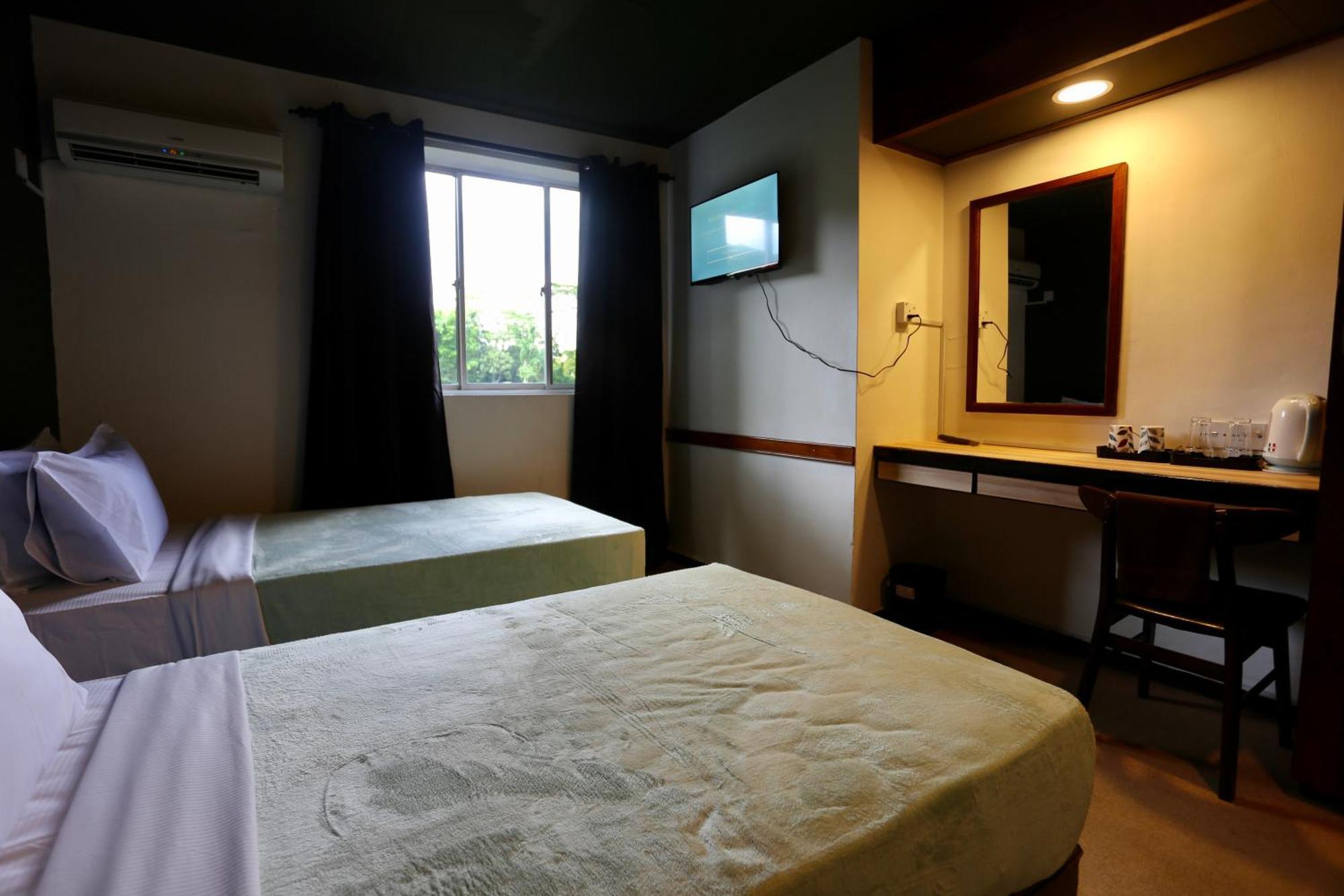 Fata Hotel By Project Borneo Kuching Exterior photo