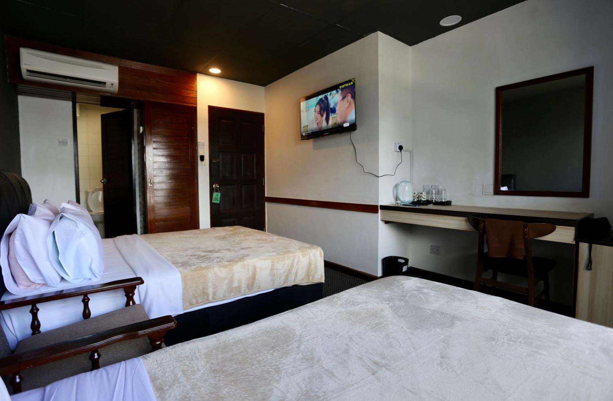 Fata Hotel By Project Borneo Kuching Exterior photo